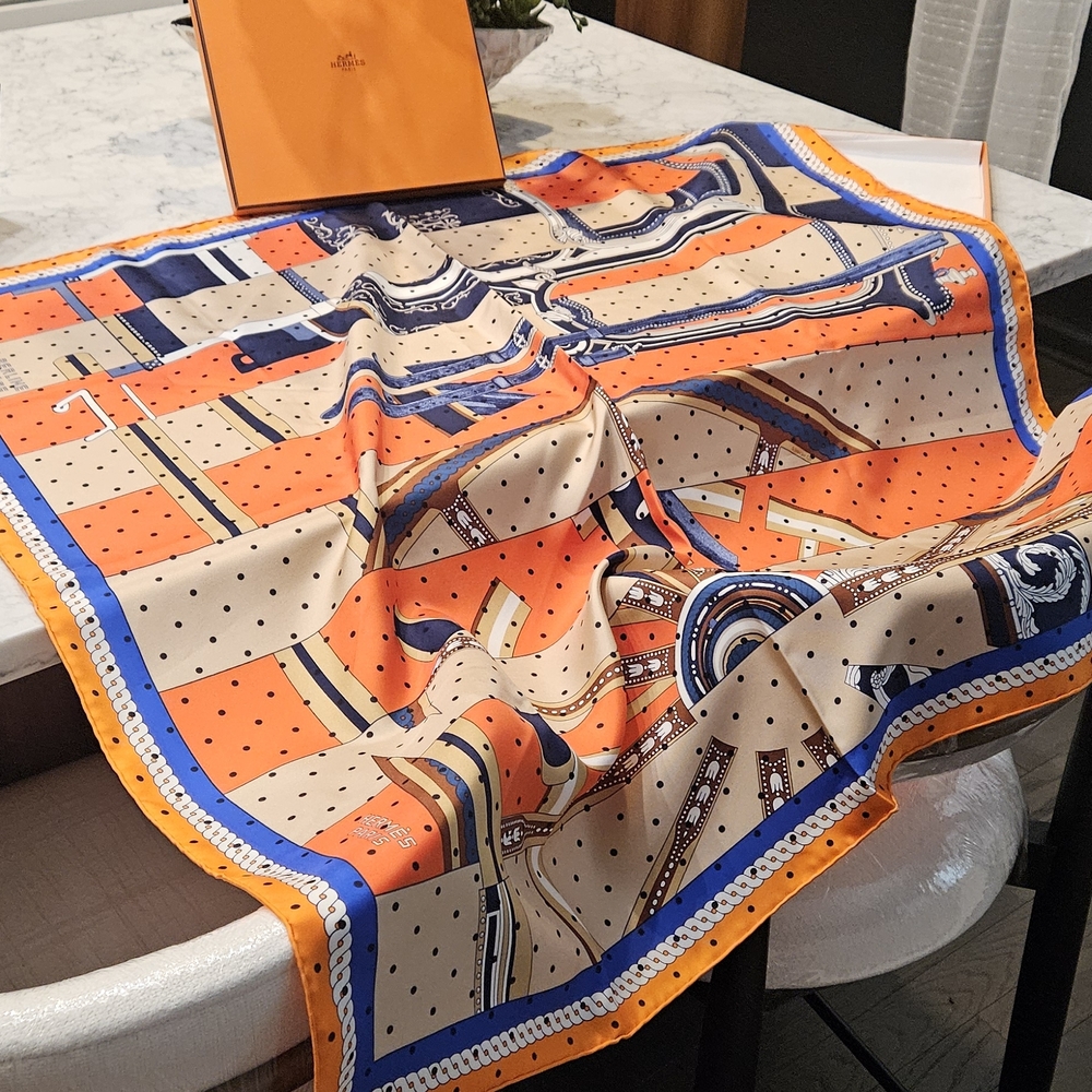 Hermès Silk La Berline Bayadere 90 Scarf - Picture 12 of 14